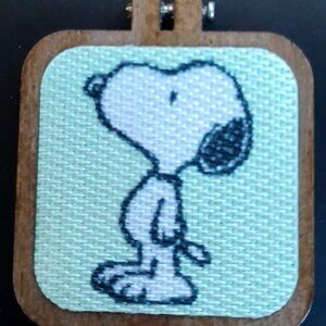 Bioworld Peanuts Snoopy Cross Stitch Wood Frame Pin - NWT